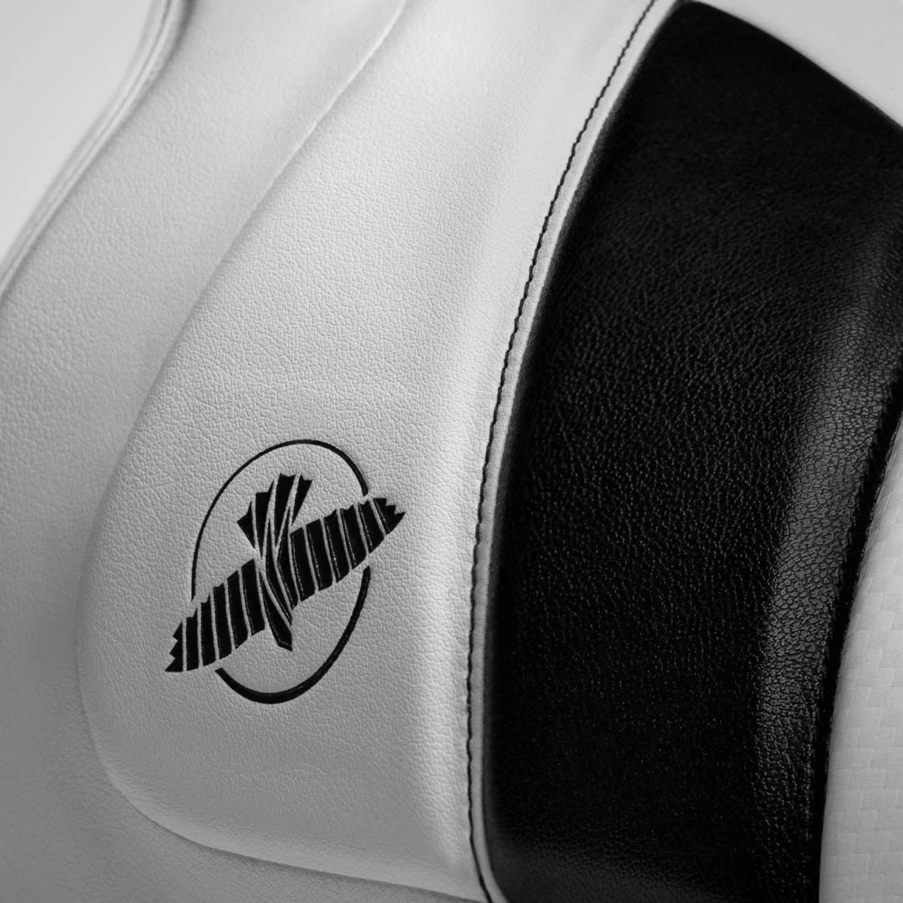 Hayabusa T3 Striking Shinguards White/Black - Image 5